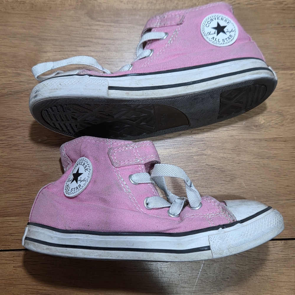 Converse Chuck Taylor All Star Pink High Tops Infant US 10 |‎ Charity Listing